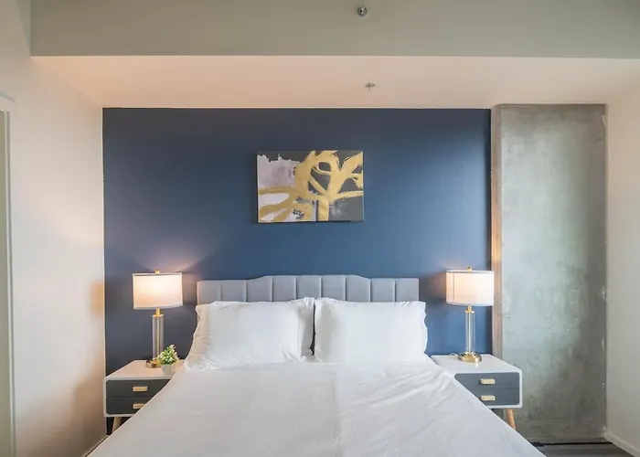 Lovely 1bd - Downtown - Gym, Pool, Parking * Phoenix