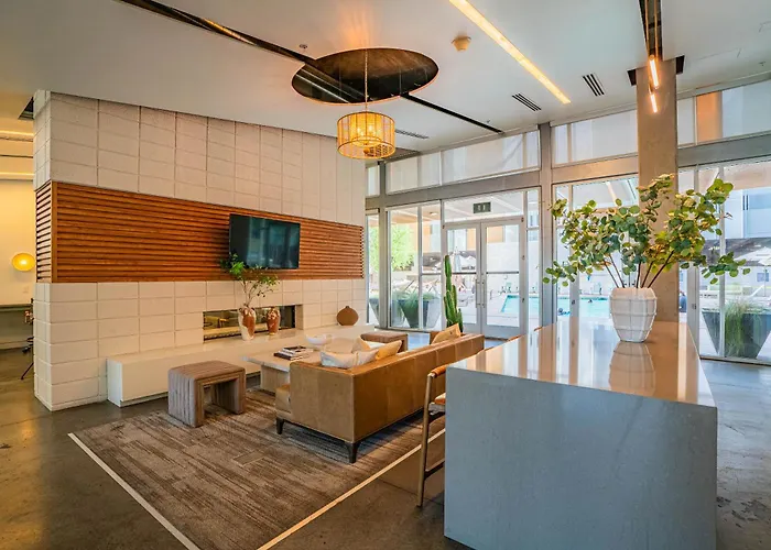 Lovely 1bd - Downtown - Gym, Pool, Parking Apartment Phoenix