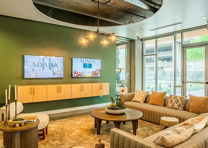 Lovely 1bd - Downtown - Gym, Pool, Parking Apartment *