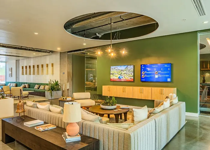 Lovely 1bd - Downtown - Gym, Pool, Parking Phoenix