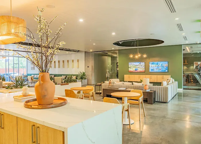 Apartment Lovely 1bd - Downtown - Gym, Pool, Parking