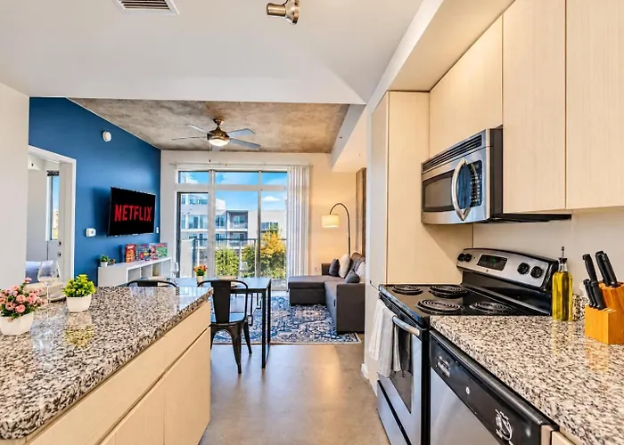 Lovely 1bd - Downtown - Gym, Pool, Parking Phoenix