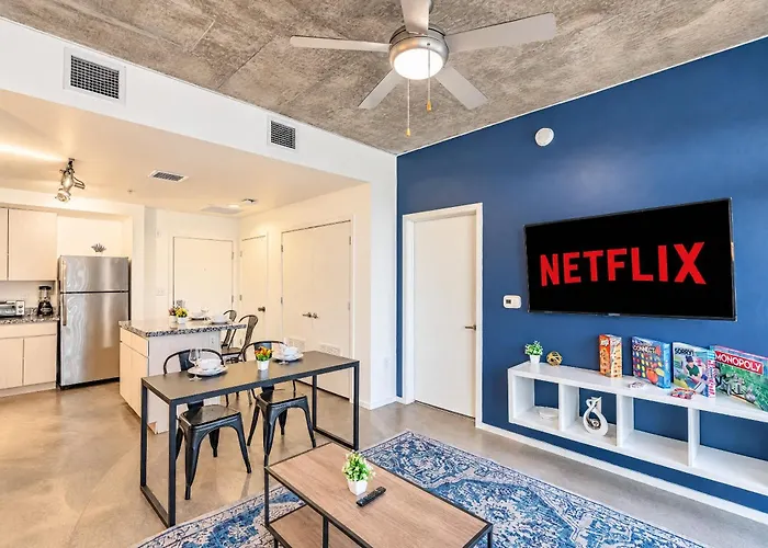 Lovely 1bd - Downtown - Gym, Pool, Parking * Phoenix